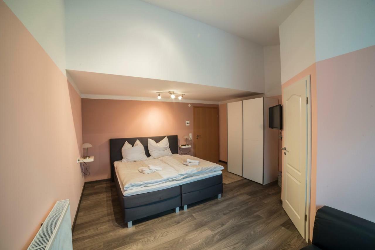 Hotel Schuetzenhaus Bondorf Esterno foto